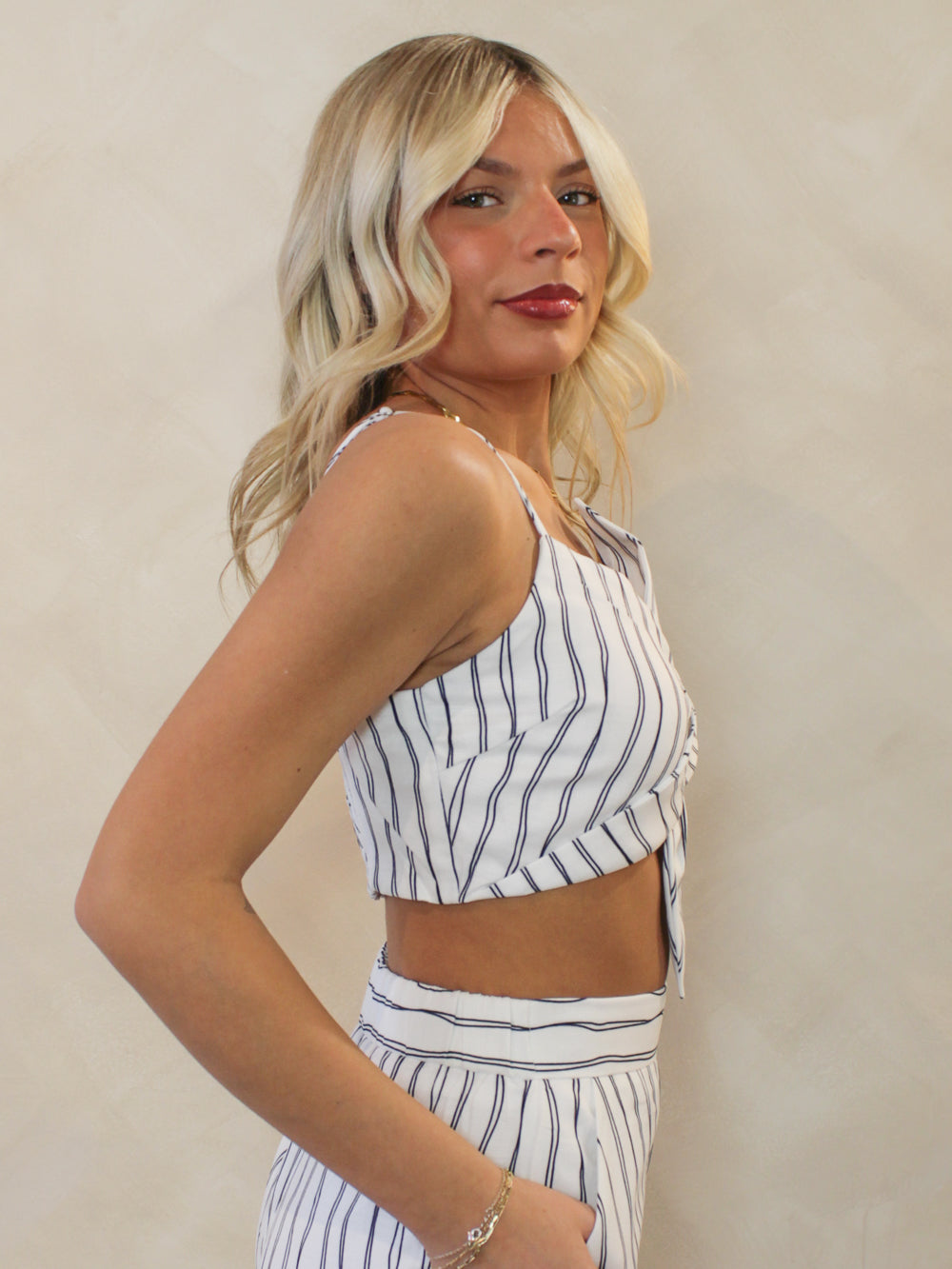 WHITE AND NAVY STRIPED CROP TOP