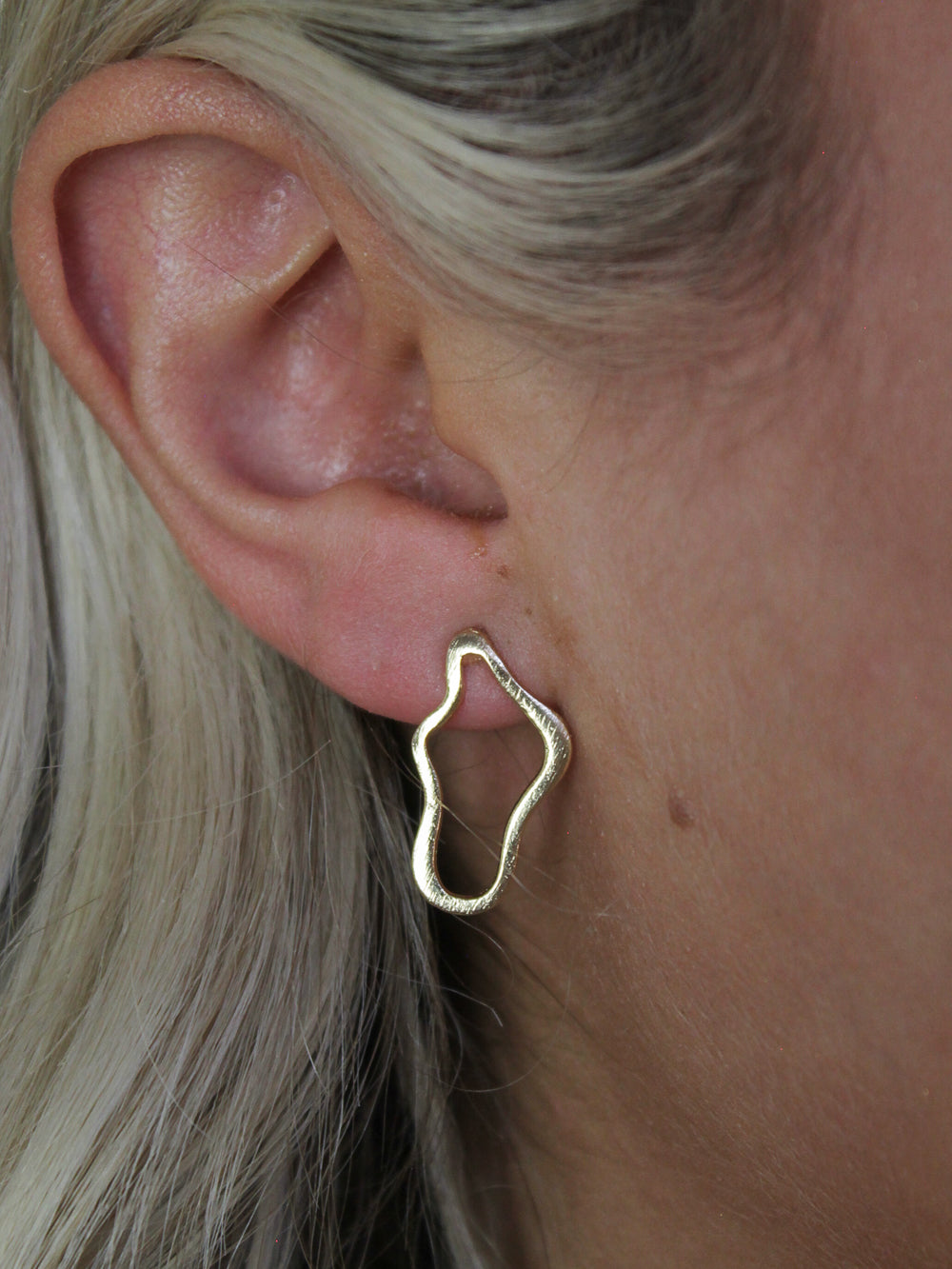Melted Style Stud Earring