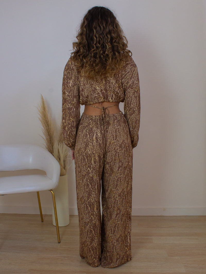 BROWN PATTERN JUMPER