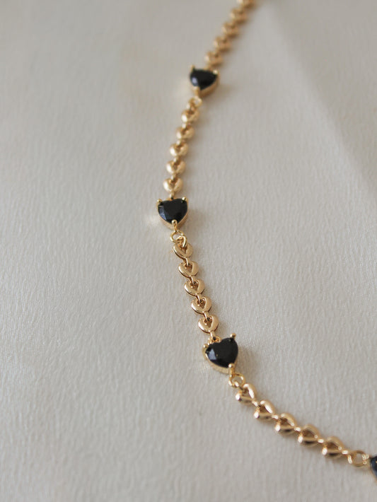 BLACK HEART NECKLACE