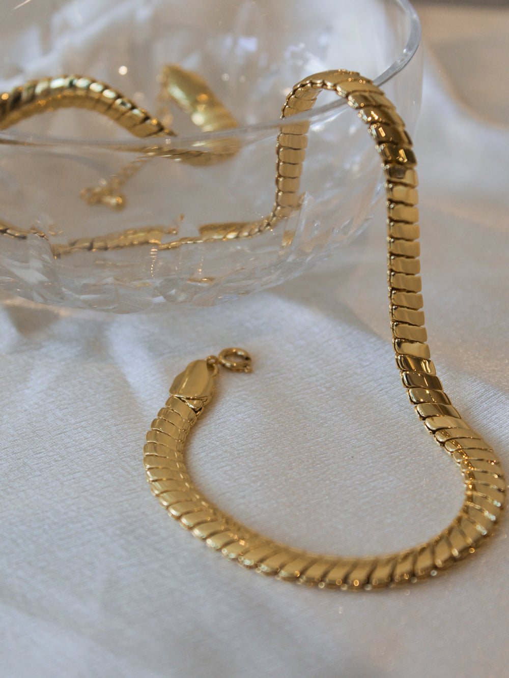 Gold flex chain for woman