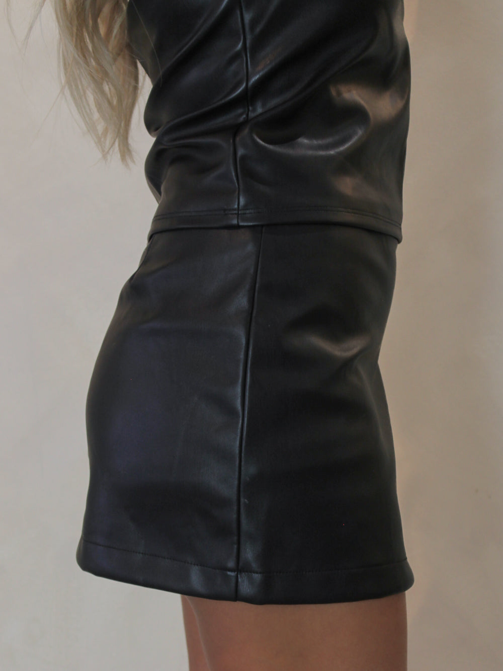 Faux leather mini skirt