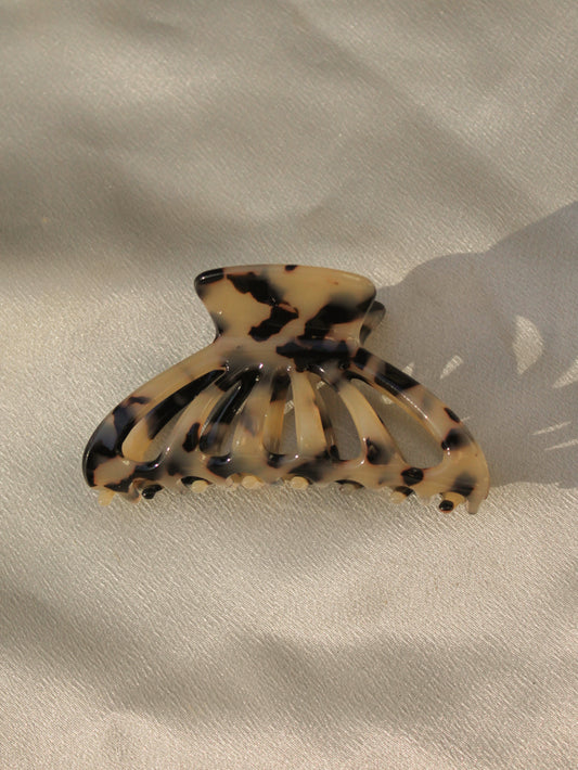 Tortoiseshell patterned hair clip