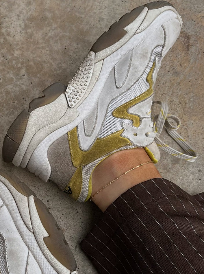 Gold Dainty Anklet | Luv AJ x Steph Shep