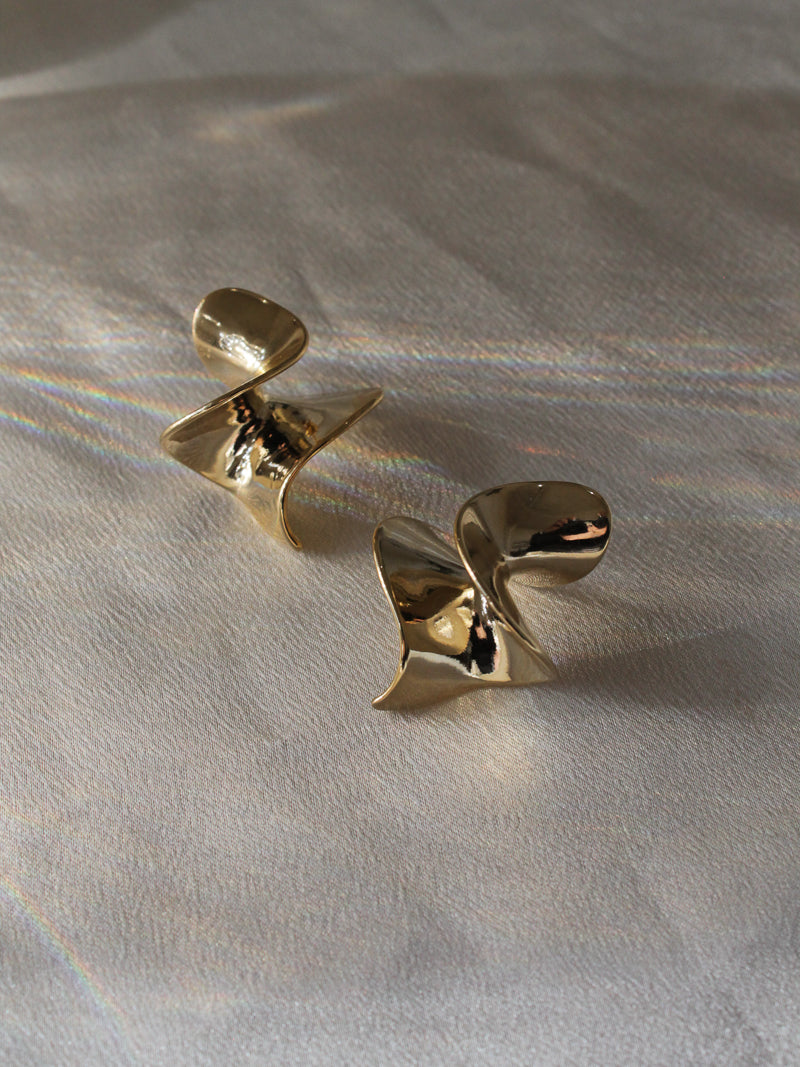Gold Twisted Earring by Petit Moments
