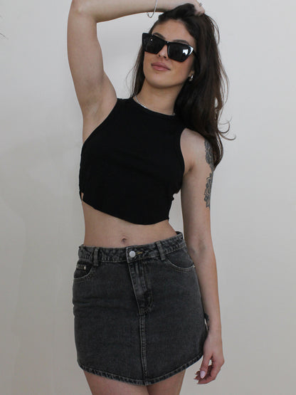 TO THE POINT DENIM MINI SKIRT