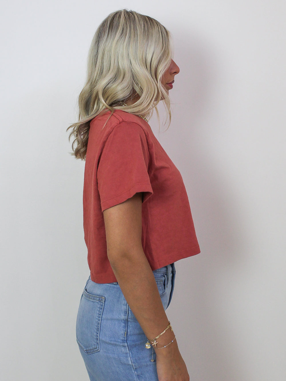BASIC CROPPED TEE IN A ROSE COLOR 