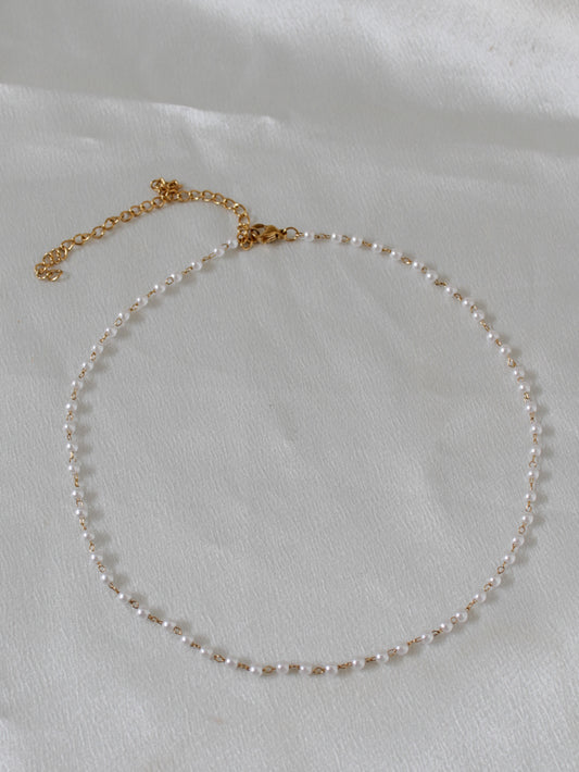 Dainty pearl necklace for layering 
