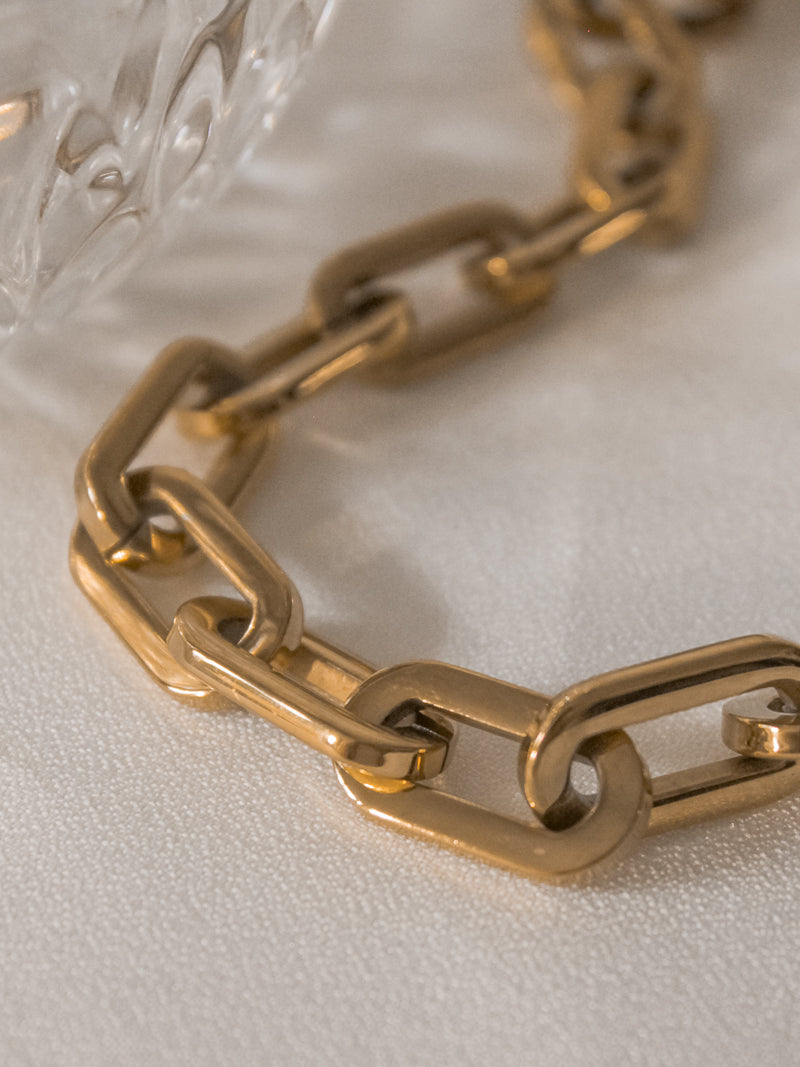 Louis Vuitton Chain Links Necklace Gold Metal