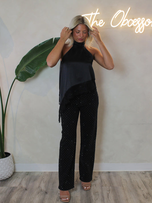 ARIANA BLACK LACE ASYMMETRIC TOP