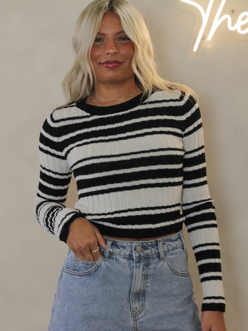 Black and white light weight sweater