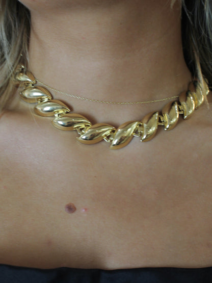 Chunky twisted gold necklace 