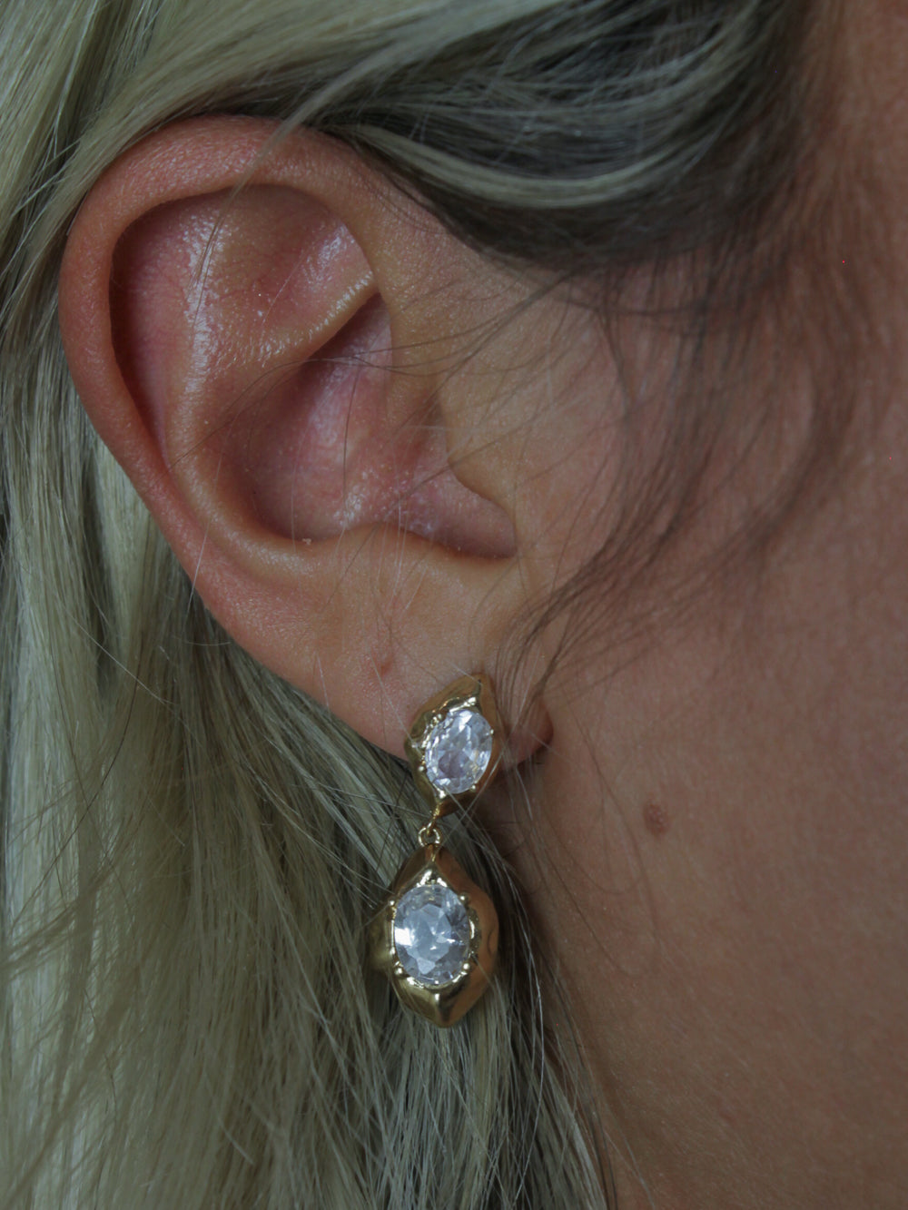 MOLTEN EARRING