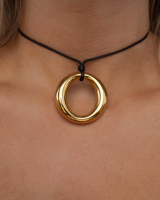 Adjustable Open Pendant Necklace 