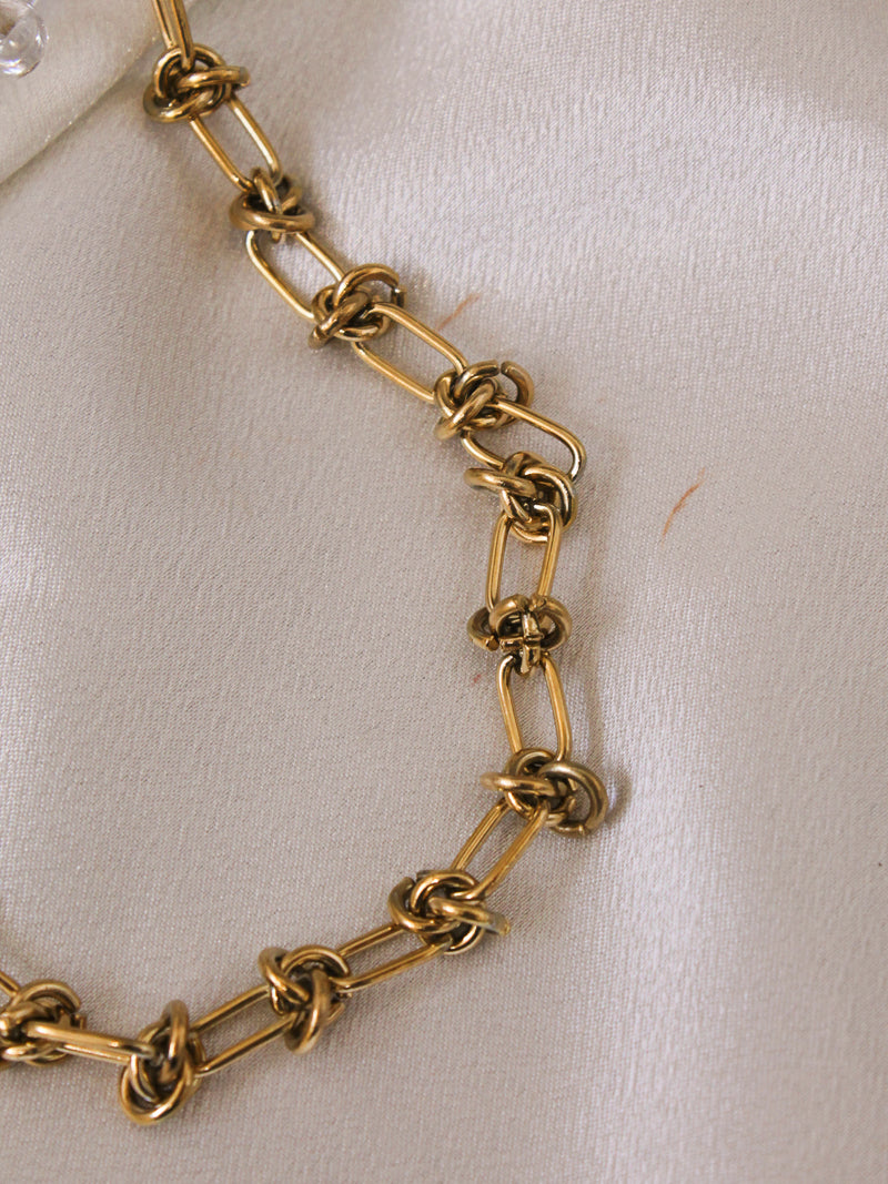 Gold Knot Necklace | ARSN