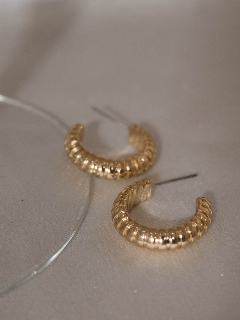 Midi Gold Hoop Earrings 